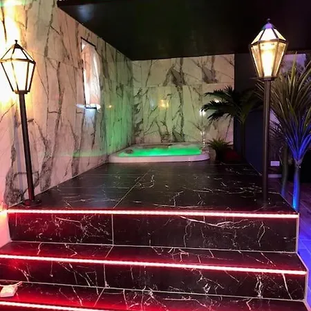 Marbella Logement Privatif -Jacuzzi-Sauna La Valette-du-Var Exterior photo